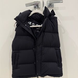 Aritzia Black Puffer Vest